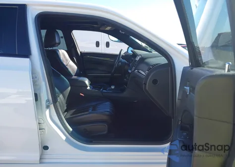 2020 Chrysler 300 300S z USA, uszkodzony, nr VIN 2C3CCABT6LH178453